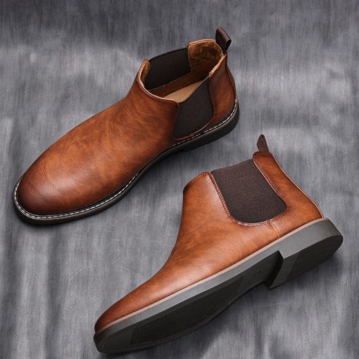 Retro Elastic Closure Men's Leather Chelsea Boots